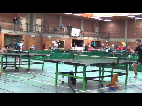 Tischtennis Bezirksmeisterschaften 2012 Altdorf 18 Manuel L. Kupfer vs Tobias Ehret