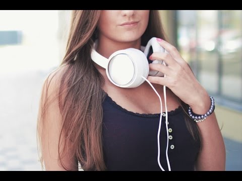 best lightning headphones brightech