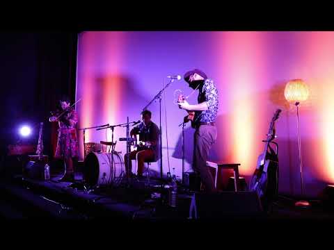 La Bonne Heure - 'Electric sun' live au Rex