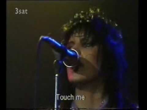 Joan Jett and Blackhearts - Do you wanna touch me - Live - Germany 1982