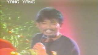 Download lagu 1993 : Jalil Hamid - Ayam mp3