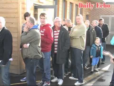 Hundreds queue for cup tickets
