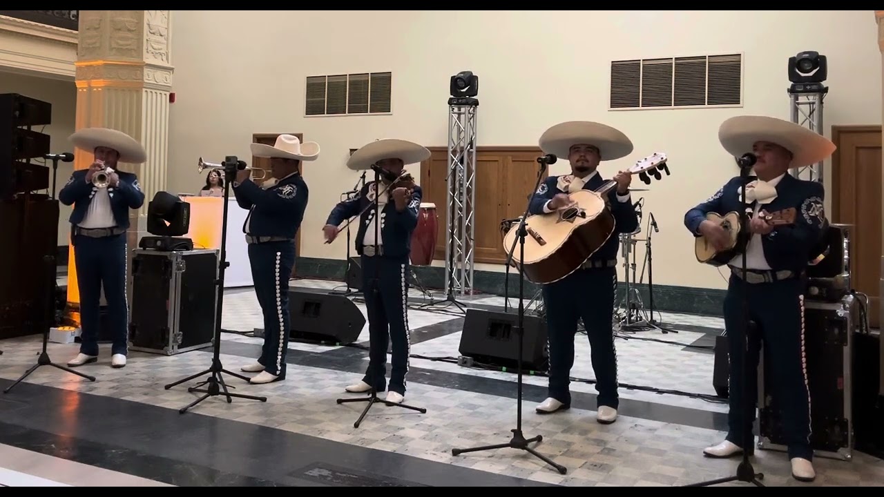 Promotional video thumbnail 2 for Mariachi Alas De Jalisco