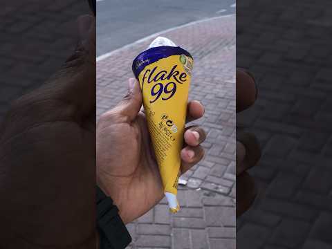 Flake 99 ICE CREAM 🍦😋MY EXPERIENCE 😱!