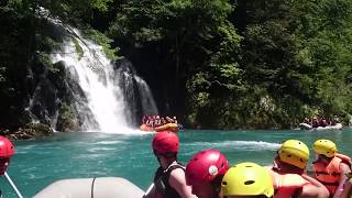 preview picture of video 'Short brake next to the waterfall, one-day rafting expres program Tara River Canyon - best part'
