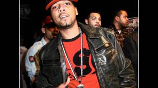 Swizz Beatz Ft. Jim Jones , Juelz Santana &amp; Cassidy - My Hood