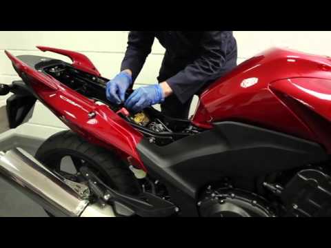 Batterie moto Yuasa - remplacement de la batterie