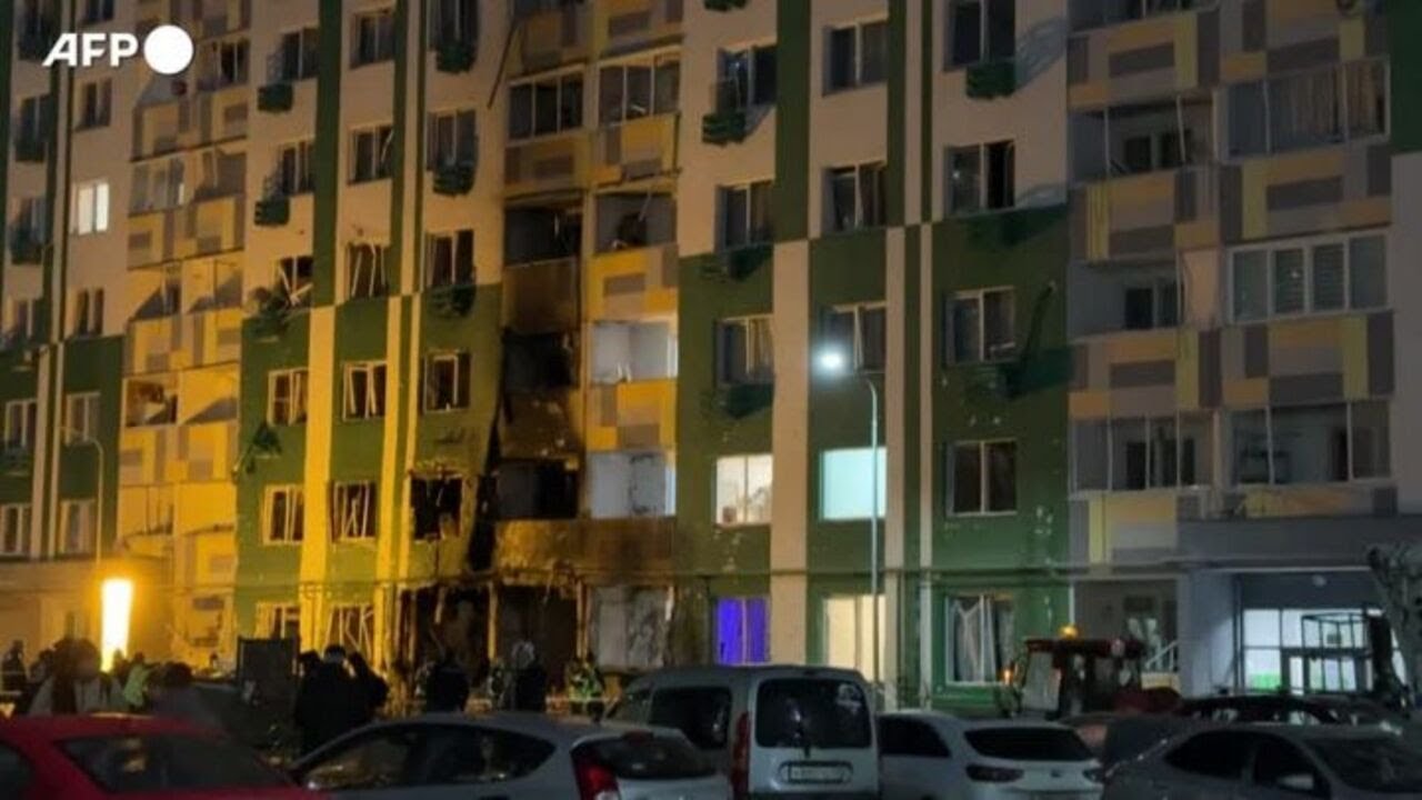 Russia, almeno 90 droni ucraini abbattuti durante la notte: sette feriti