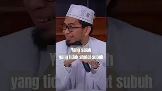 Download lagu Yang salah yang tidak sholat subuh - Ustadz Adi Hidayat #qunut #reminder #ustadzadihidayat mp3