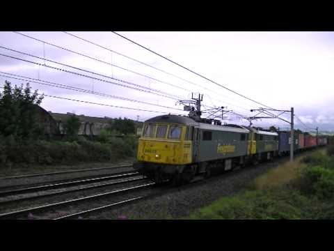 FL 86613+86612. 4M01 Containers. Carnforth. 24/08/13