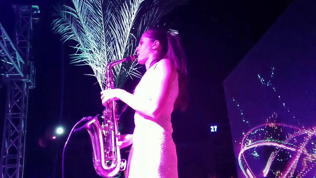 Promotional video thumbnail 2 for Professional Saxophone Player, Anna P
