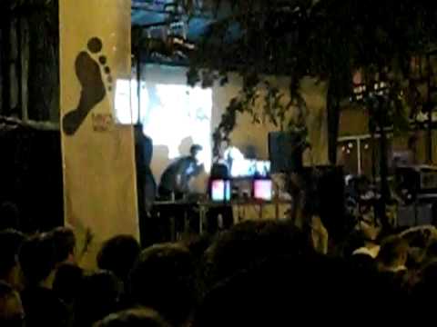 The Hood Internet @ Do Division Street Fest - Crystal Castles, Cyndy Lauper, Weezer mash up