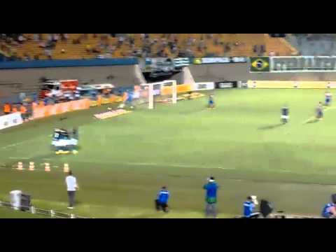 GOIAS E BAHIA GOL DE FALTA BRASILEIRÃO 2014