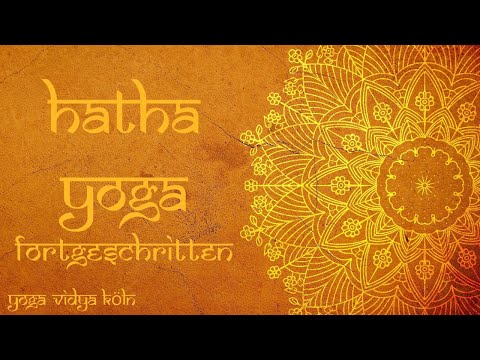 Fortgeschritten mit Vladimir | Yoga Vidya Stil