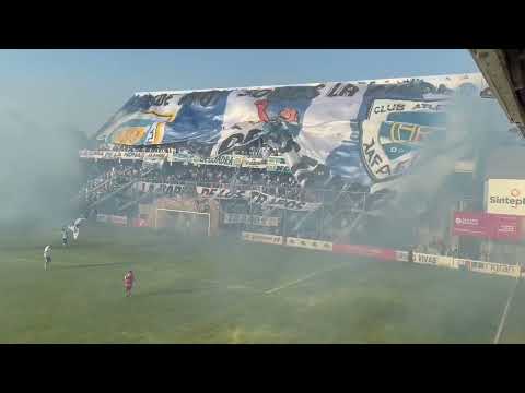 La hinchada de Atlético Rafaela ante Juventud Antoniana en el Federal A