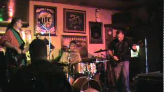 STRUGGLING! Please don&#39;t talk about murder while I&#39;m eating - Ben Harper (cover)