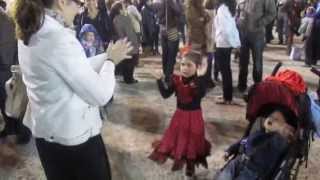 Bailando con mami