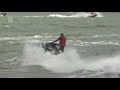 Stuiterende waterscooters op de Wereldhavendagen