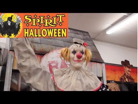 SPIRIT HALLOWEEN 2019 Follow us inside