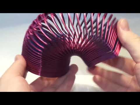 3D Printed Ambiguous Springo Is Very Trippy