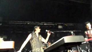 SPOCK'S BEARD - JAWS OF HEAVEN  with long funny  intro ("anybody wants some meat?")