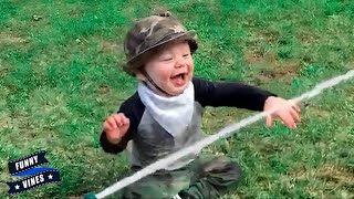 Naughty Babies Laugh So Hard While Playing With Water || Funny Vines