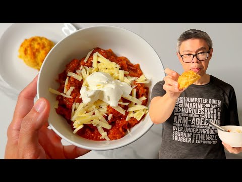 Homemade Chili & Cornbread Biscuits: Ultimate Comfort Food