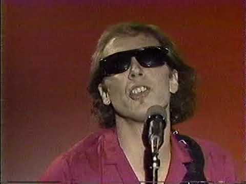 Dr. Gonzo 1983 standup "Johnny Rivers by Jose Feliciano"