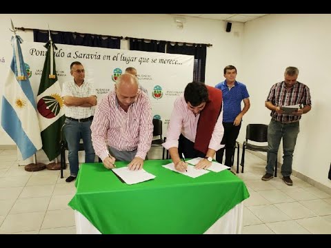 De los Ríos firma convenio con intendentes de Anta