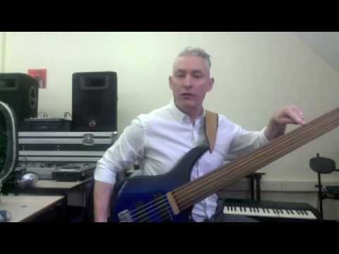 'Bass Guitar Lesson' 6. Intro to 'Fretless Bass'