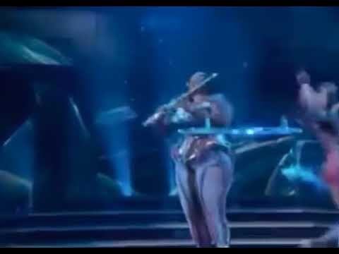 Lizzo Awesome Flute Solo In Grammys