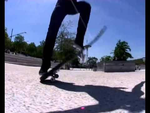 Guitar Skate - Hugo Liard skating a guitar (feat. Custom77 Guitars & Antiz Skatebords)