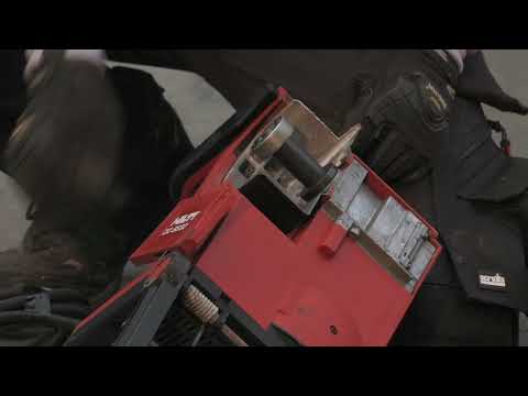 How to use a Hilti Wallchaser