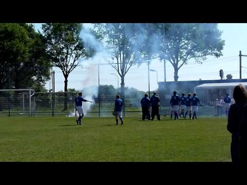 SvSSS 2 Kampioen 2010-2011 (1)