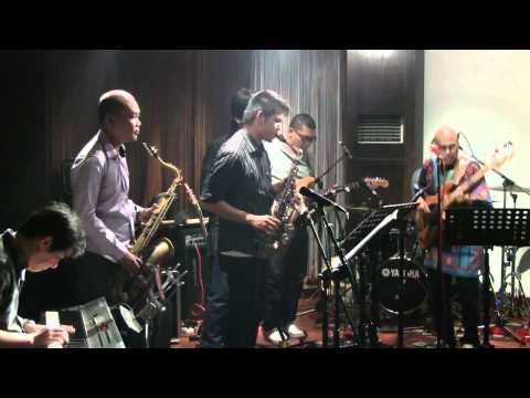 Yance Manusama's Funky Thumb - Cameleon @ Mostly Jazz 09/11/11 [HD]