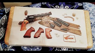 Dan Wesson Revolver .38 spl. ctg. Shroud. Gary J