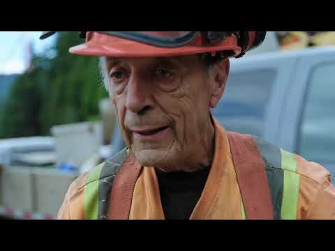 Timber Titans S2E01 | Off To The Races: Heli-Logging in a Community Forest