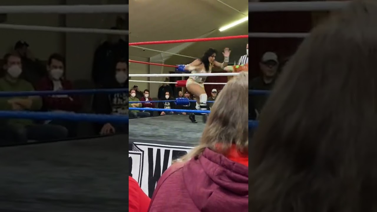 Becca and Hyan rolling around! (Limitless Wrestling) #aewdark #shorts