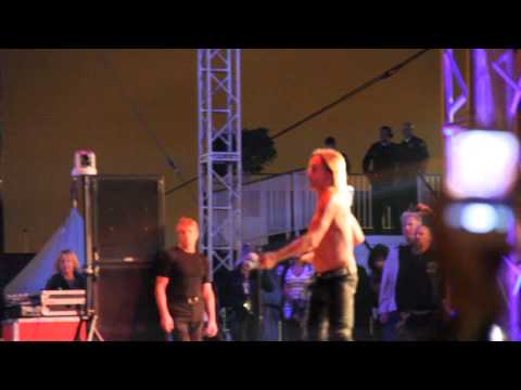 Iggy Pop and the Stooges - I wanna be your dog