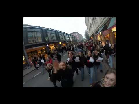 PR-stunt Fossrevyen 2022