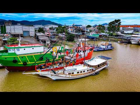 Stranded Outside the Shipyard — Sailing Yabá