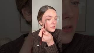 My go to, easy eyeshadow look that ANYONE can do! @makeupbymario #easyeyelook #everydaymakeup