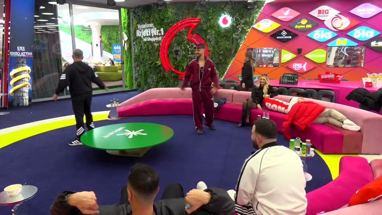 Do mbyll sytë, do ik të gjej Brikenën/ Artani kërkon banoren në ambjentet e shtëpisë