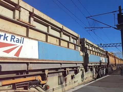 The Class 66 DRS No.66430 with x4 Network Rail NRA Ballast Wagons was passed through at Carlisle.