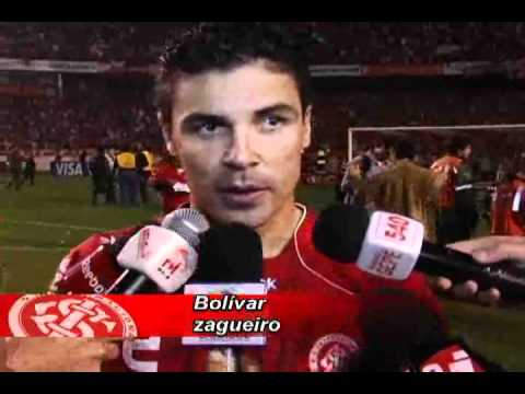 Inter 3x2 Chivas - Final Copa Libertadores da América 2010. Jogadores comeomrando com a Popular