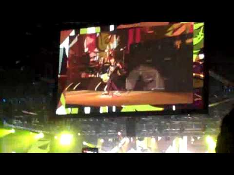 Ozzie at Blizzcon! One More Song! with 7 year old wonder!