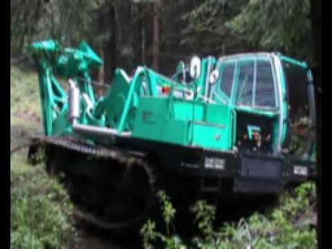 Foeckersperger FWF71plowing in swamp mooriges Gelaende #pflugverfahren