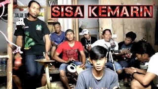 Download lagu TENDA BIRU MENGAPA cover anak rantau pengamen TKI ... mp3