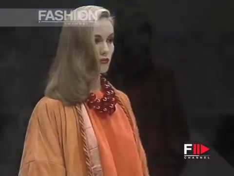 Gianfranco Ferrè Autumn Winter 1992 1993 Milan 5 of 8 Pret a Porter Woman by FashionChannel