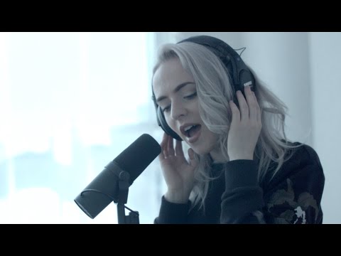 Halo Beyonce // Madilyn Bailey (Piano Cover Music Video)